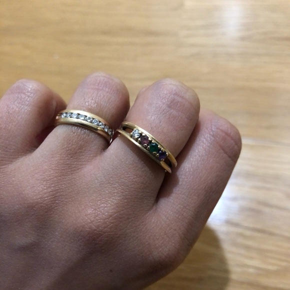 10K ‘I ❤️ MOM’ Gold Ring - Picture 4 of 5